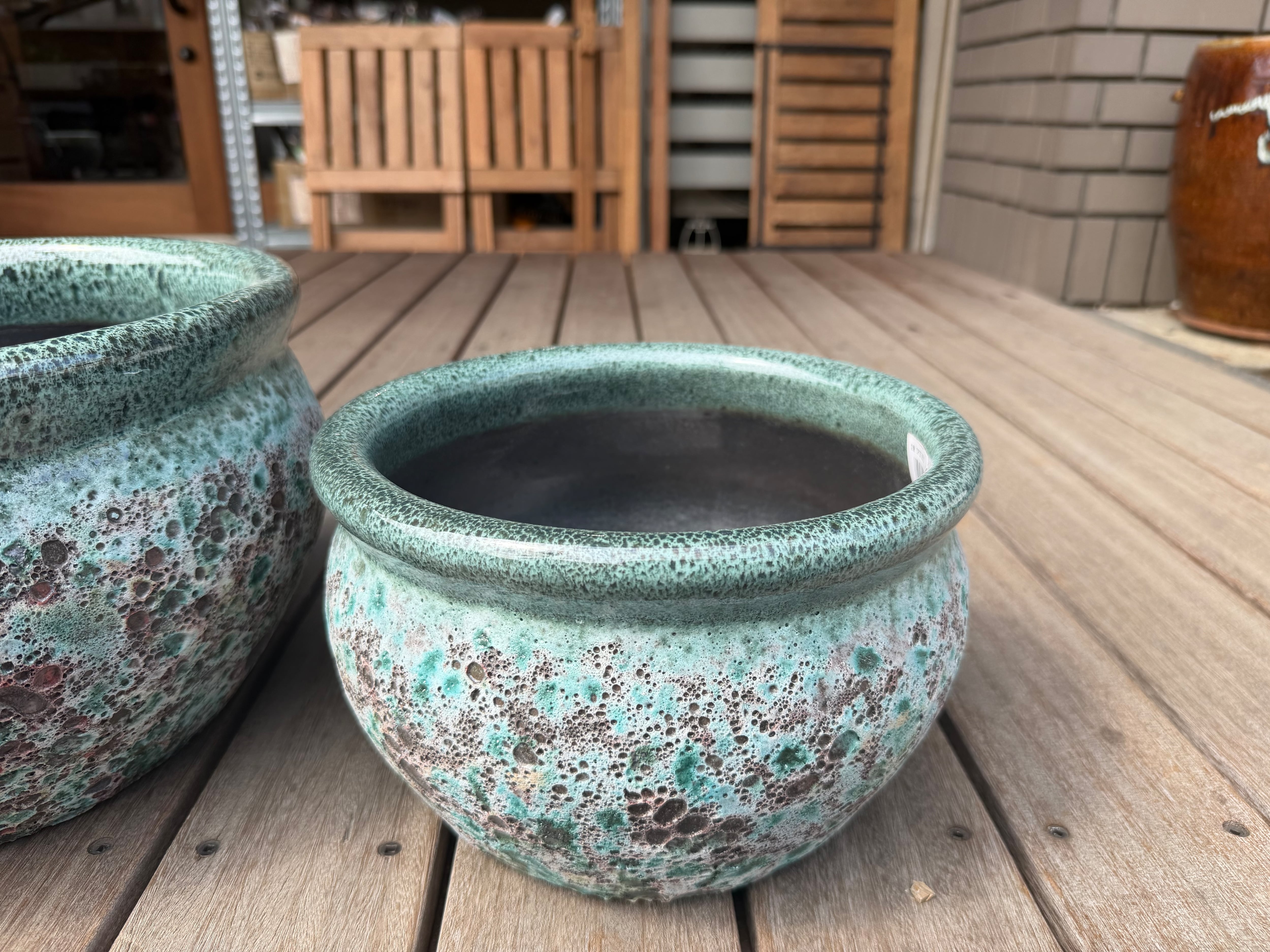 睡蓮鉢、小サイズ、送料無料】オリジナル睡蓮鉢！外側柄つき！内側黒