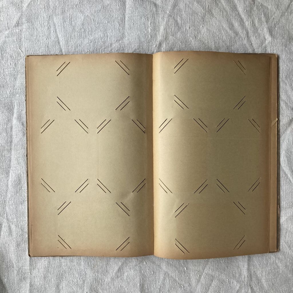 スウェーデンの19世紀末、20世紀初期の絵葉書のアルバム。 | Myshica Antik