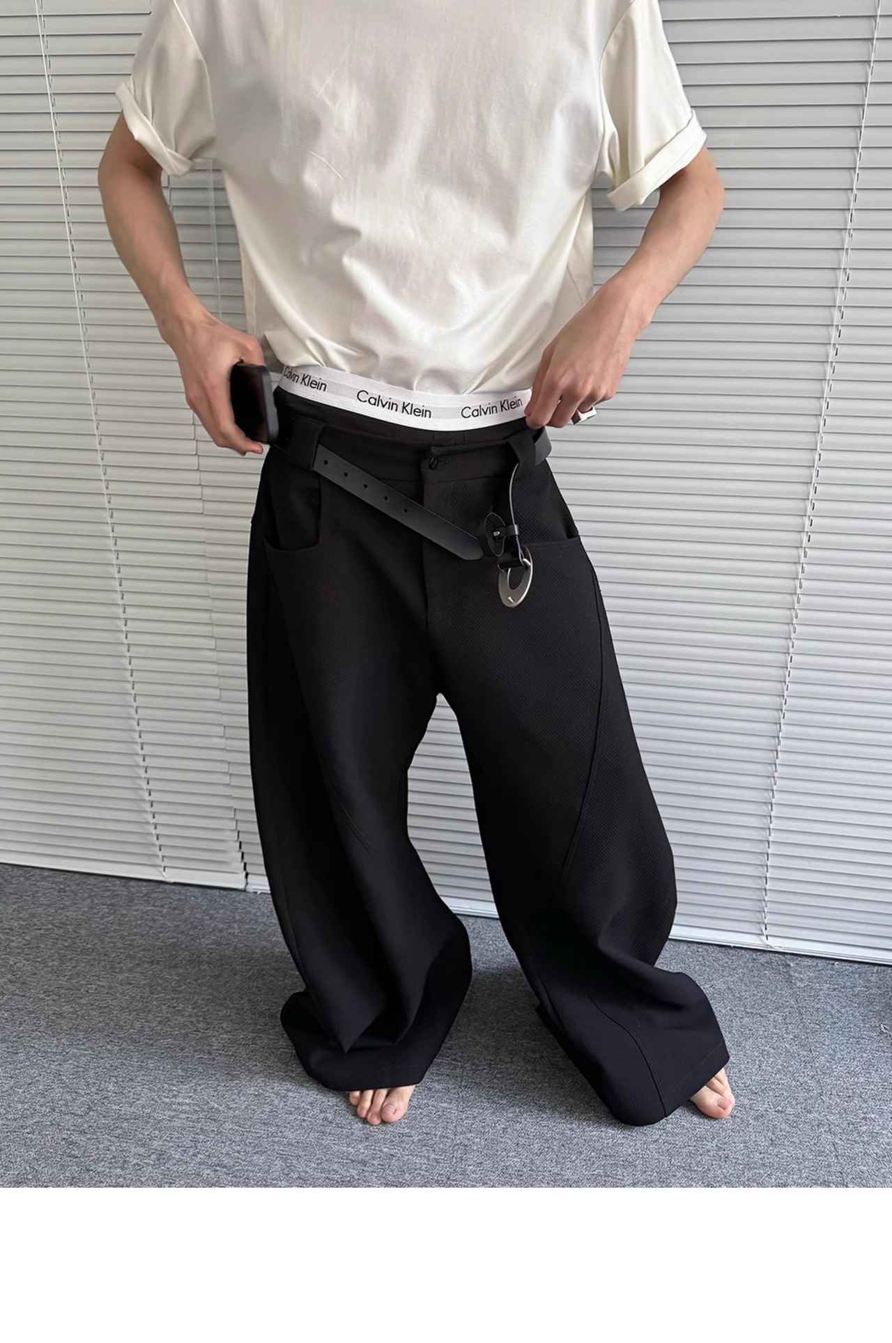O-Cut Wide Pants