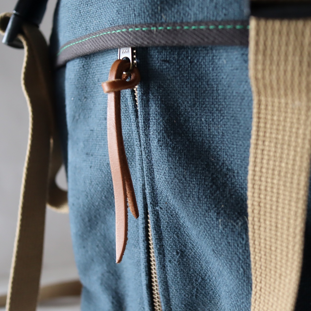 【Deadstock Item】バックパック / Top-flap Draw Backpack/ ネイビー×バーガンディ・ボトム