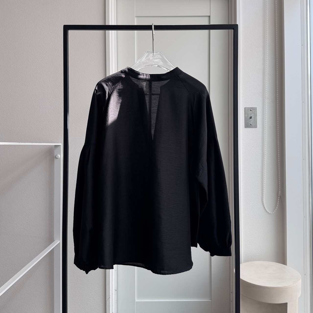 【受注予約：6月上旬入荷予定】スラブキーネックたぽ袖SH/ブラック