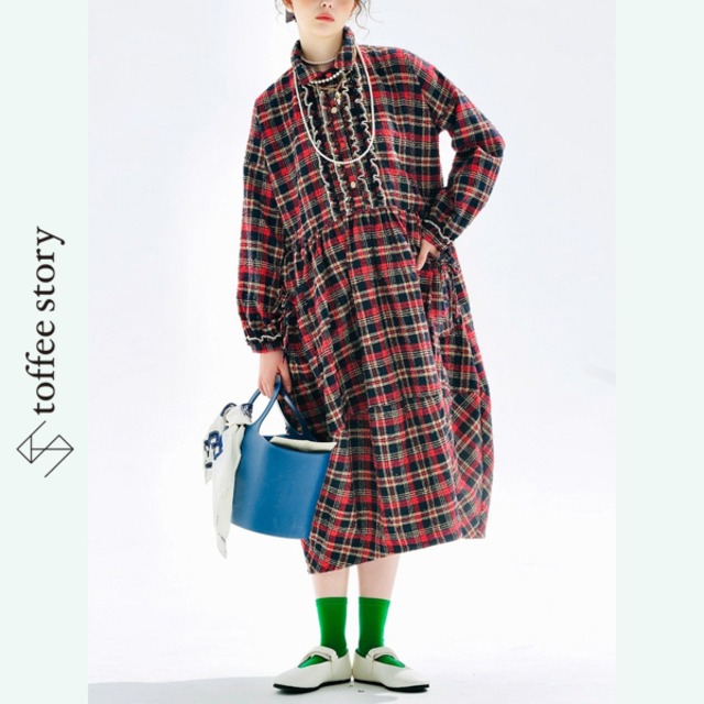 赤チェックとフリル胸元のワンピース《i0765》