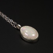 【１点もの】オパール ミルグレイン ネックレス