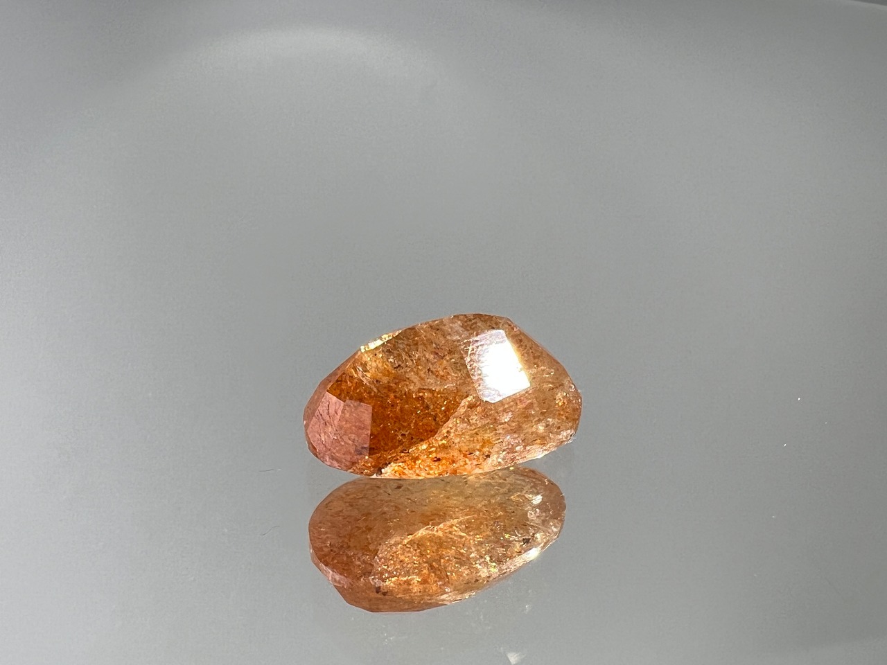 オレンジサンストーン　2.57ct　[C13‐249]