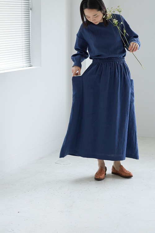 atelier naruse  linen smock blouse / navy blue