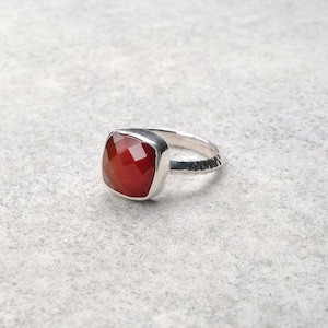 SINGLE STONE NON-ADJUSTABLE RING 093