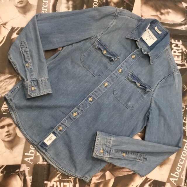 Abercrombie＆Fitch　MENS　シャツ　Ｍサイズ