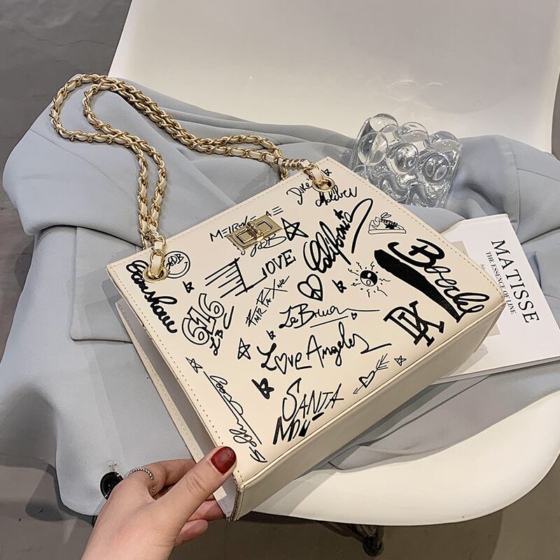 サマーレッドチェーン シングル 夏物 スクウェア メッセンジャーバッグ Tiancai_Wing_Bag15825411585