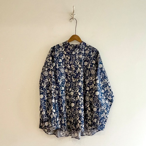 C53135 Liberty Print Stand Collar Shirt