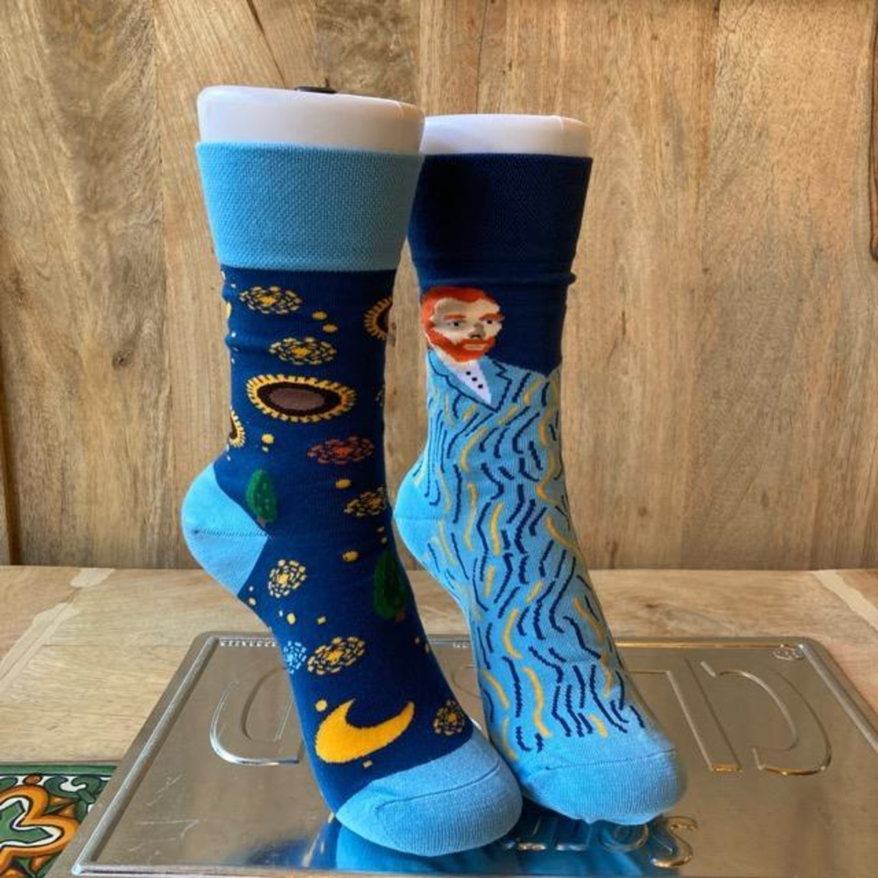 TOPANGA SOCKS Lady's　アシンメトリーソックス　gogh　ゴッホ　ブルー　ひまわり　月夜　アートソックス　　靴下　ユニーク　プチギフト　クルーソックス