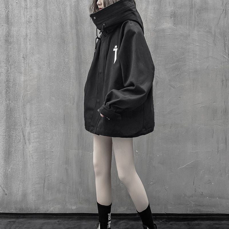 ストリート｜フードジャケット｜黒 “ゆるいのに強い”ロック感｜天使と