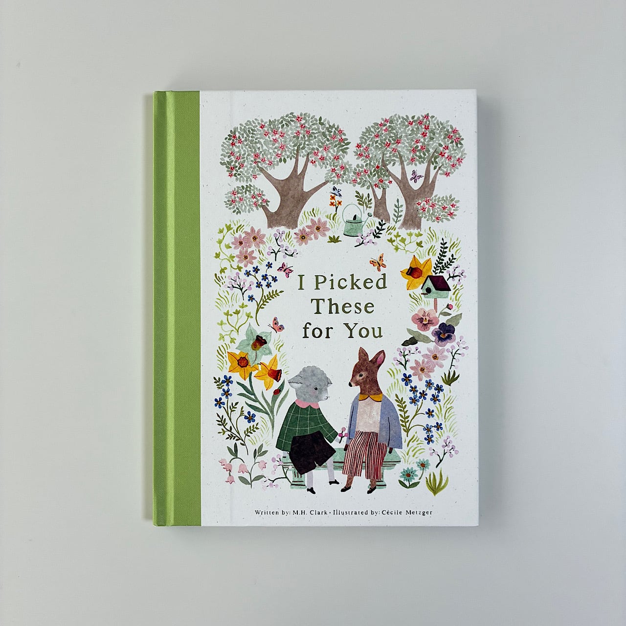 洋書　古書　チェコの古い絵本　春を彩る童謡集・詩集　鮮やかで美しい挿絵♡ 421B①1985年チェコ絵本 ジャンクジャーナル 洋書古書 イラスト 挿絵