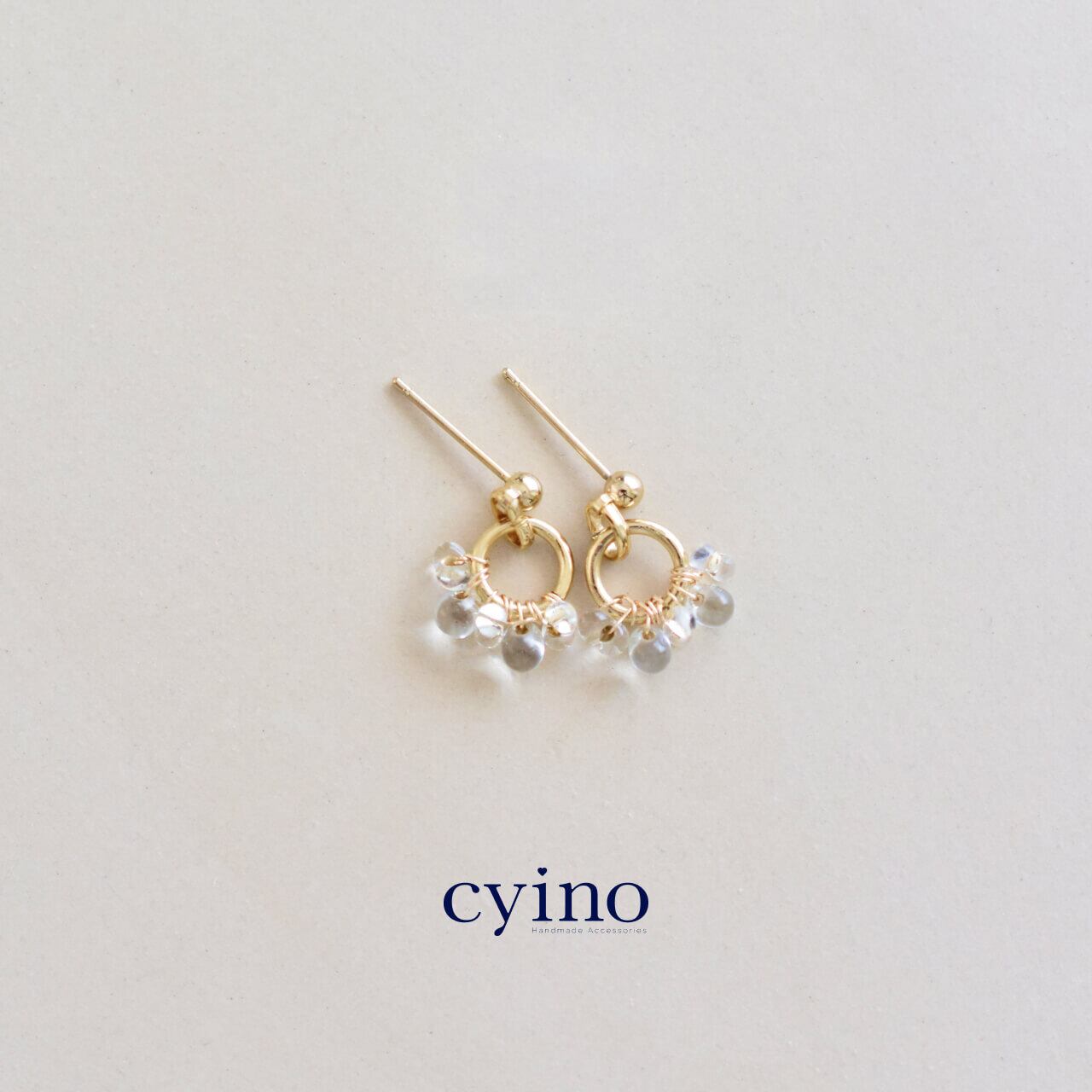 透明チェコビーズの花ピアス / no.432-透明long [フックピアス] | cyino