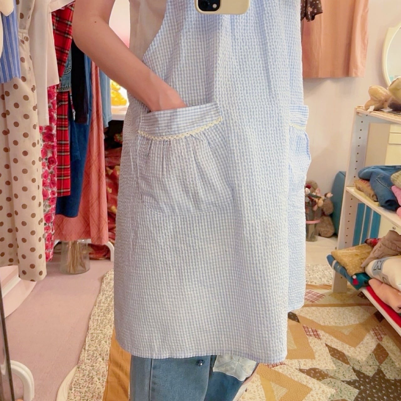 dog wappen gingham seersucker apron