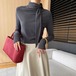 トップス カットソー レディース 長袖 ハイネック りぼんタイ ネクタイ付き フェミニン かわいい 大人可愛い きれいめ シンプル 上品 おしゃれ レトロ こなれ感 ガーリー エレガント 抜け感 ラブリー キュート クラシカル ベーシック ロマンティック ナチュラル 無地 お出かけ イベント レストラン 女子会 休日 ショッピング 発表会 コンサート お花見 合コン コンパ カフェ 重ね着 韓国 オルチャン 普段使い 着回し レイヤード モテ トレンド 流行 インスタ映え M L 黒 ブラック グレー