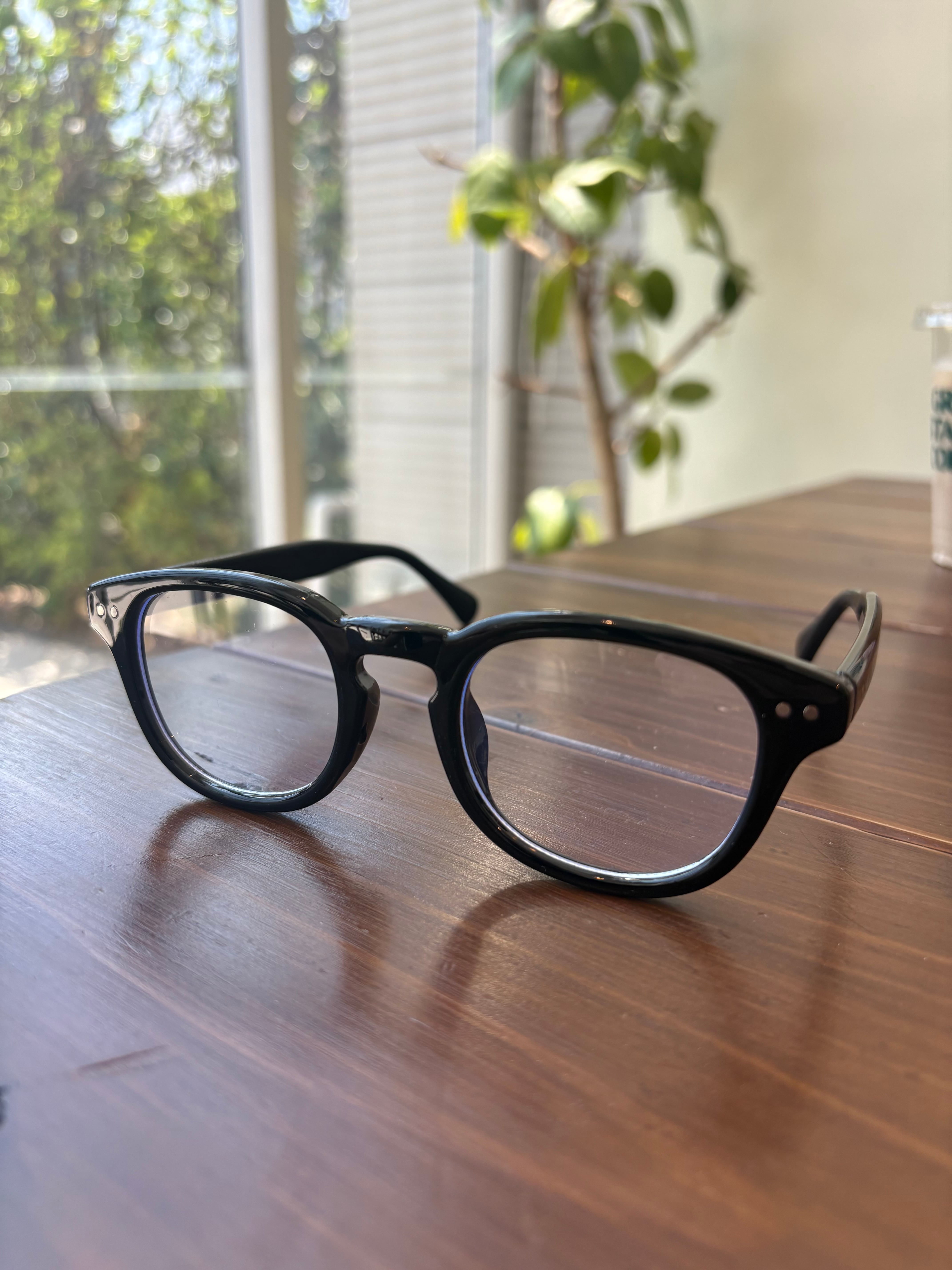 成田悠輔さん愛用品 丸四角メガネ XiT eyewear（エックスアイティ）「C