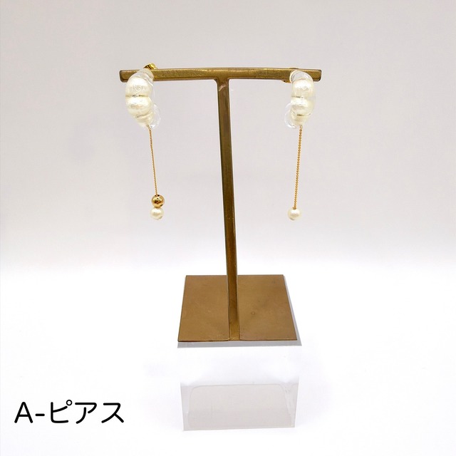 【即納】トリプルコラボ ピアス(パール前)