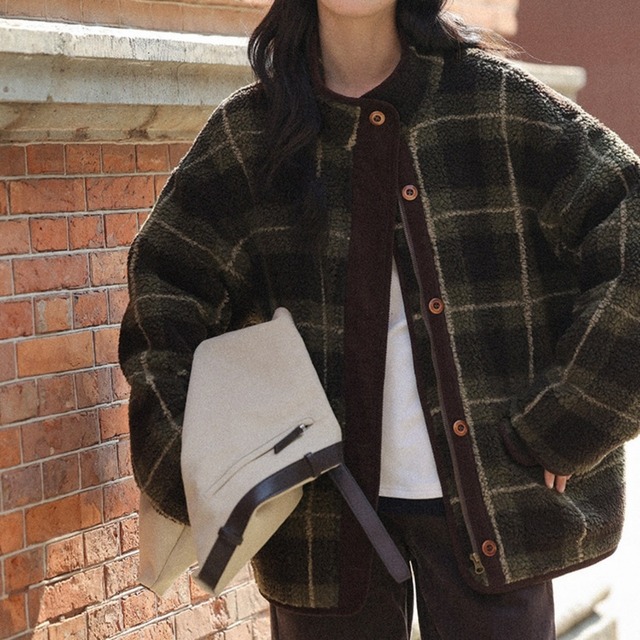 チェックボリュームボアパイピングブルゾン　A02005