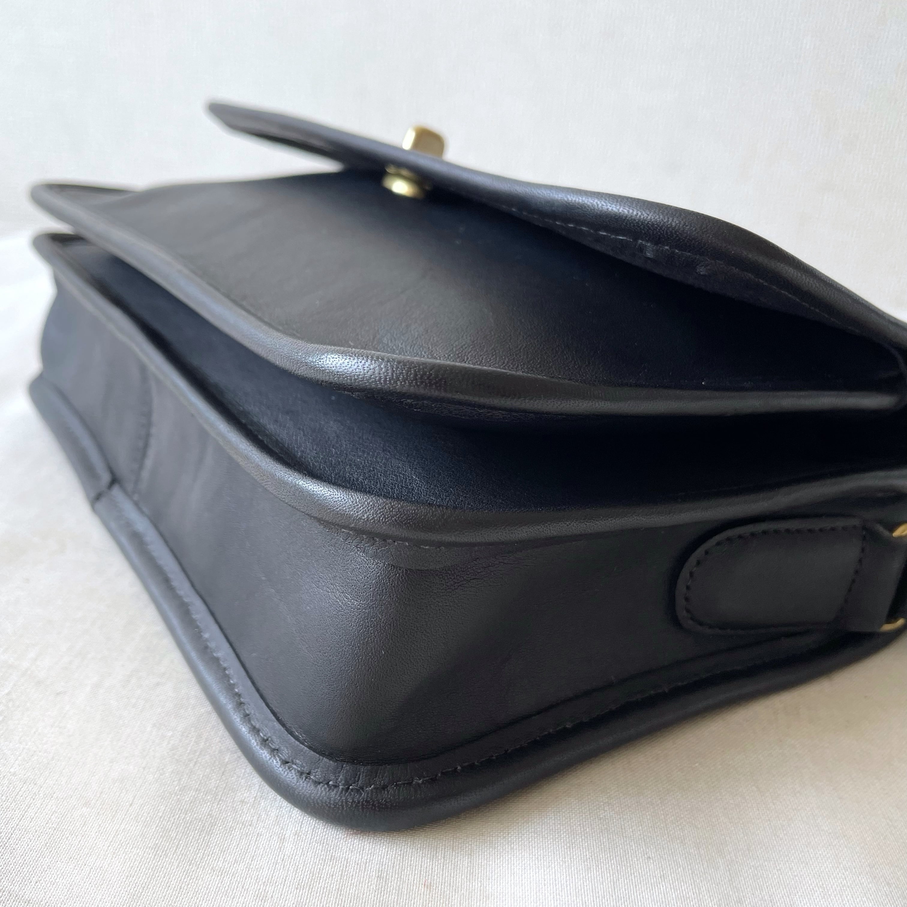 RARE VINTAGE COACH (OLD COACH オールドコーチ) COMPARTMENT BAG IN