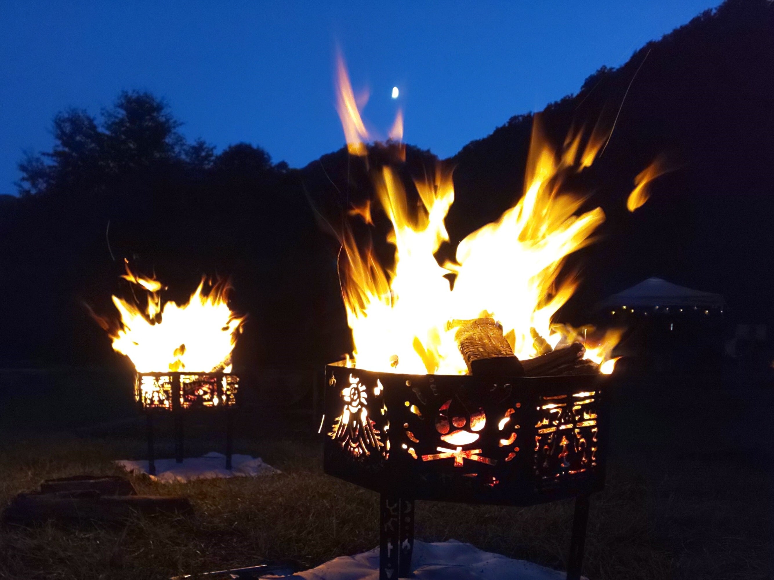 大型焚き火台「オクタグリル」メヤマキロゴ入り【Phoenixrise】※受注