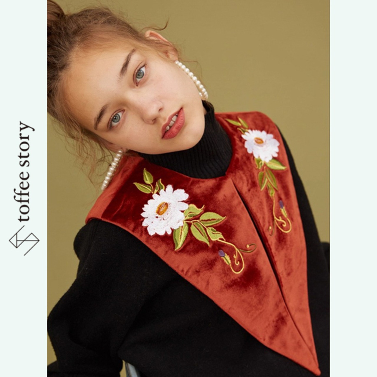 【2color】静かな実りと花咲く刺繍のベルベットケープ 《C0265》