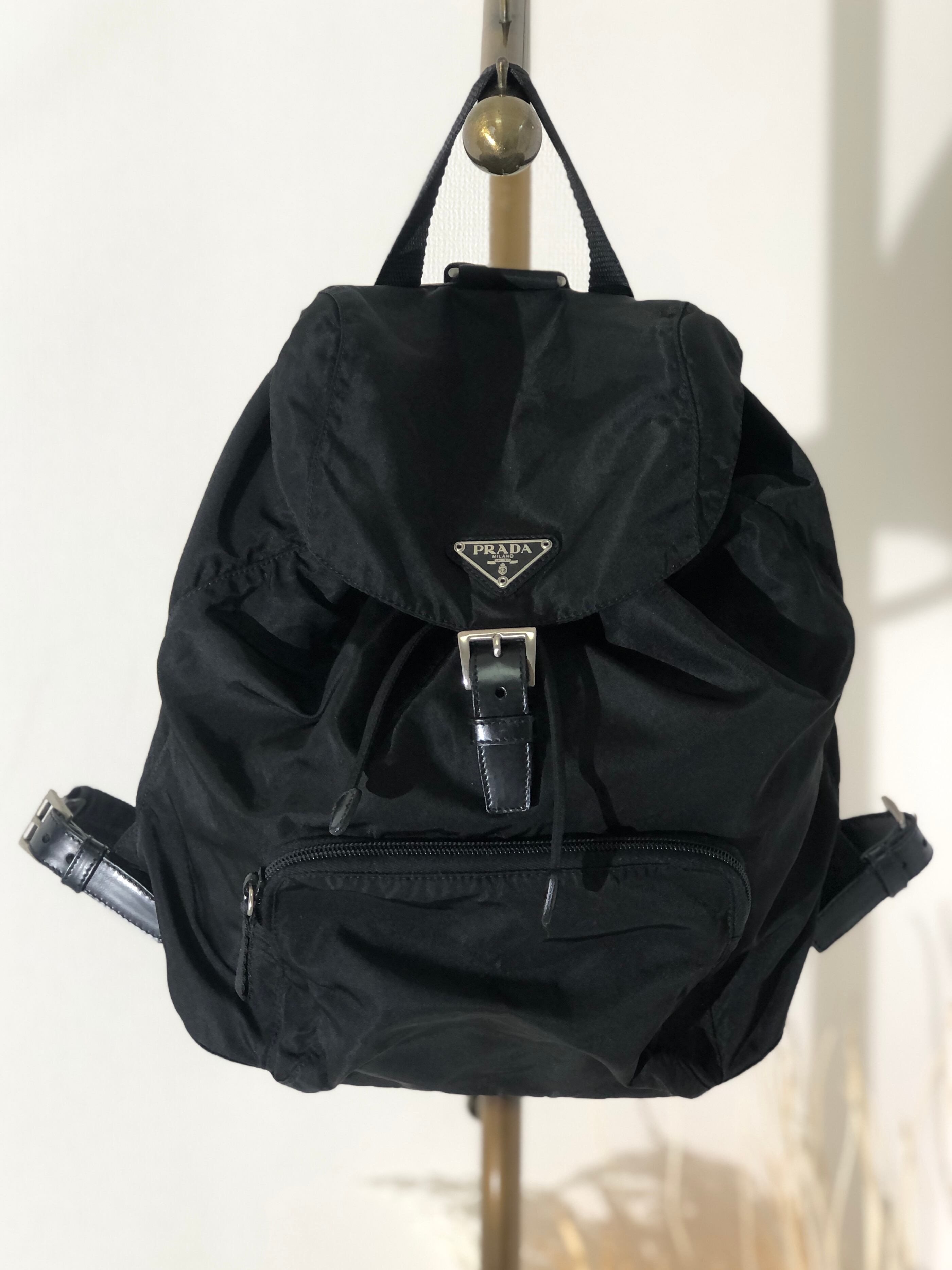 PRADA プラダ トライアングルロゴ ナイロン リュック バックパック ブラック vintage ヴィンテージ オールド js64pa |  VintageShop solo powered by BASE