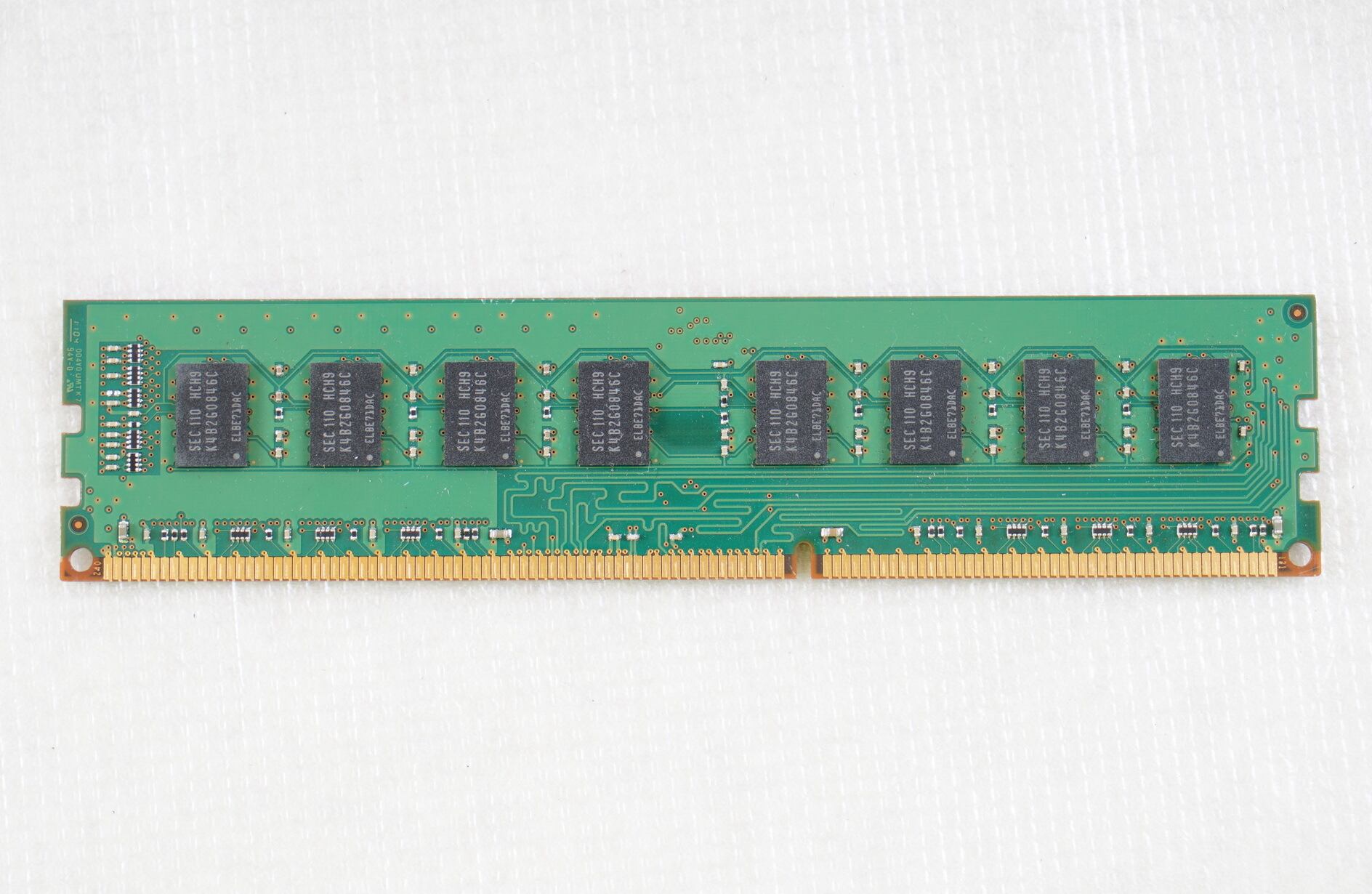 Samsung 4GB PC3-10600U 1333MHz DDR3 SDRAM Desktop Memory