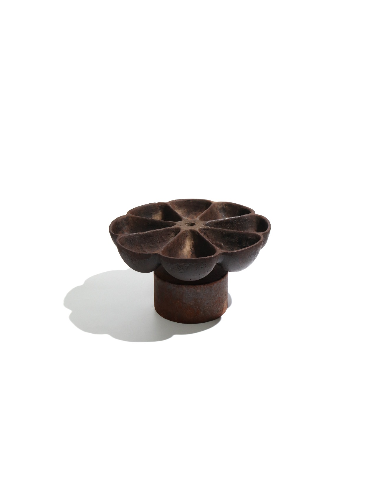 Cast Iron Nail Cup