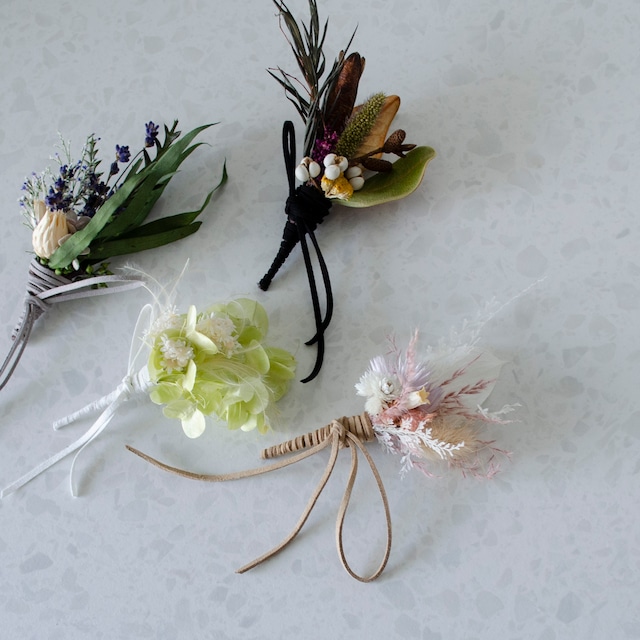 order made  / corsage