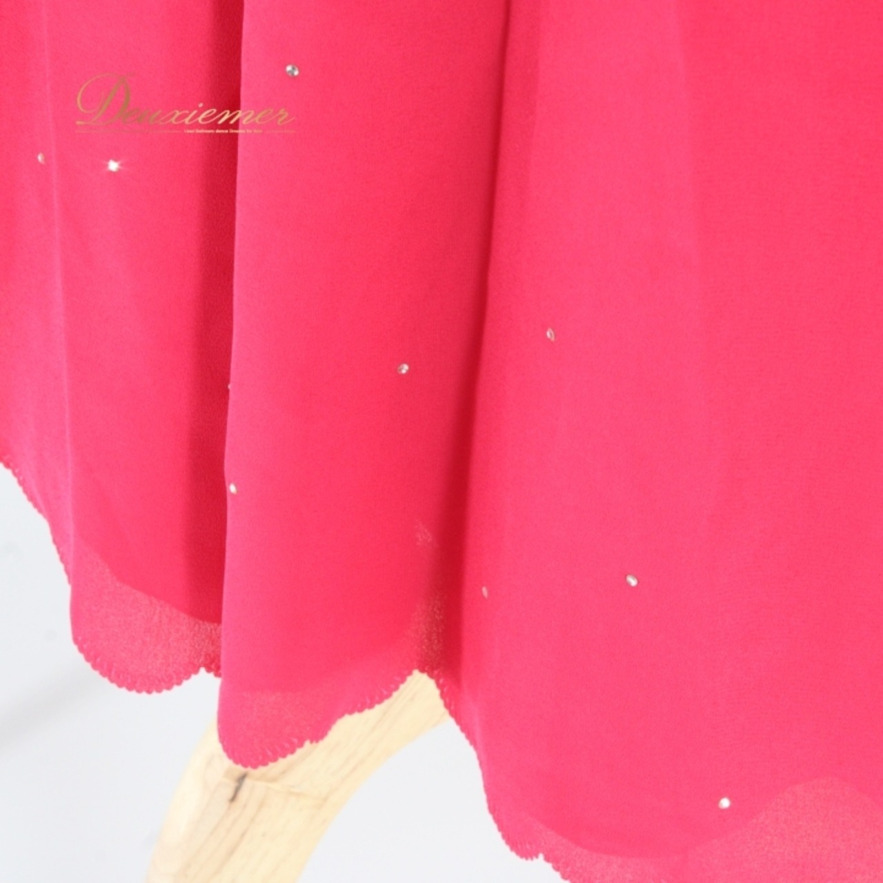 社交ダンス 衣装 スタンダード スカート レッスンウェア レディース マゼンタ ピンク系 ラインストーン 無地 シンプル フォーマル 練習着 カラフル おしゃれ おすすめ 高品質 ダンス衣装 イベント用 伸縮性 練習用 レディースファッション スカート丈70.5cm 発表会 舞台衣装 フェスティバル 競技用 スポーツウェア 趣味用 フリルデザイン スポーツ ファッション トレーニング 体型カバー