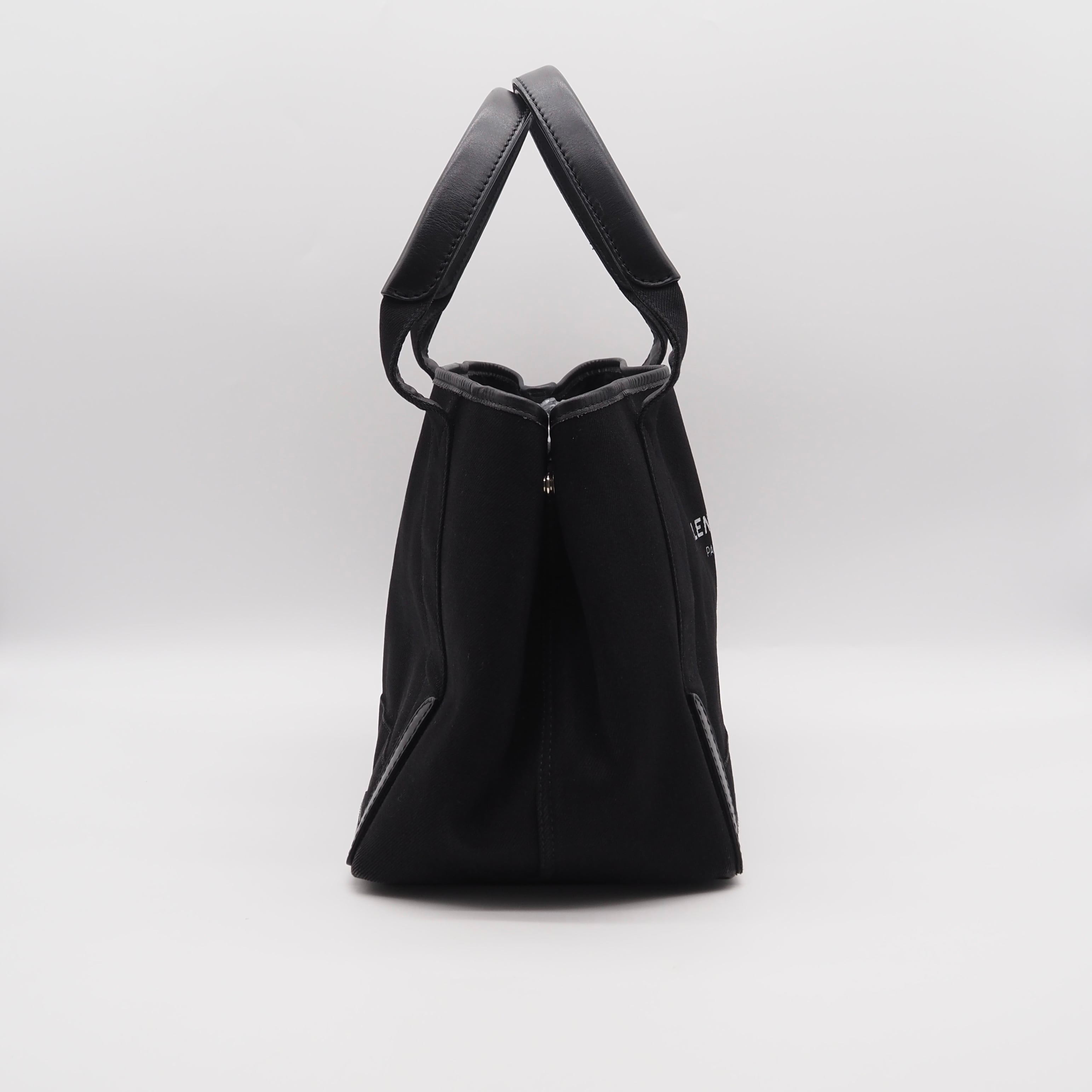 BALENCIAGA ネイビーニューカバ PM ハンドバッグ キャンバス ブラック