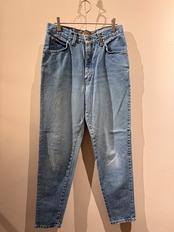 90s Levi's 900 Series Tapered Denim Pants Made in USA