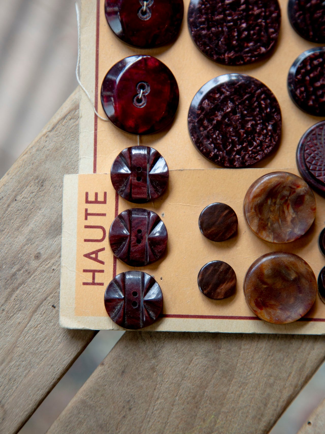 1940-1960/デッドストックボタン/France＜ヴィンテージボタン