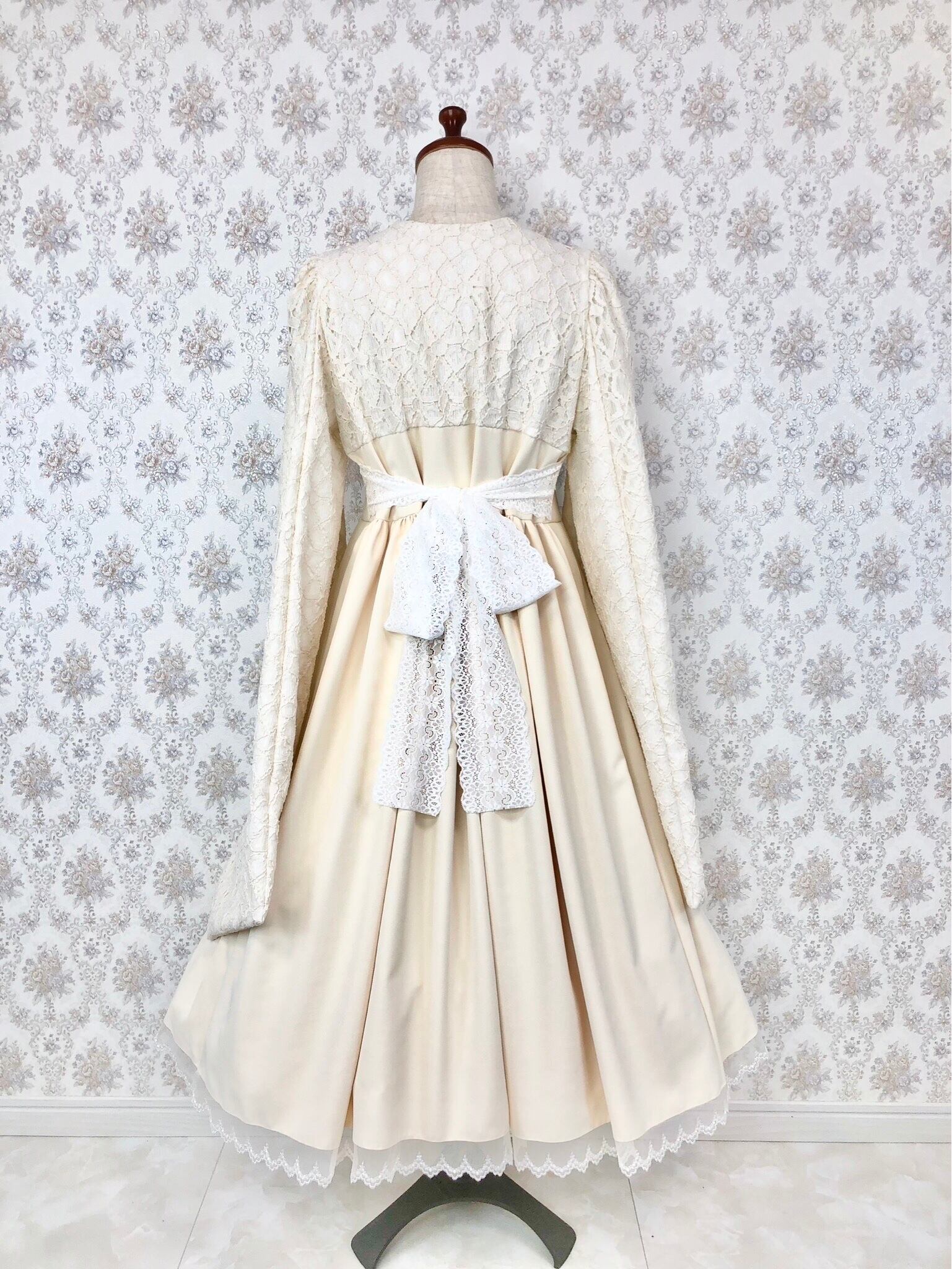 再予約】春霞ワンピース（生成） | HirokoTokumine 