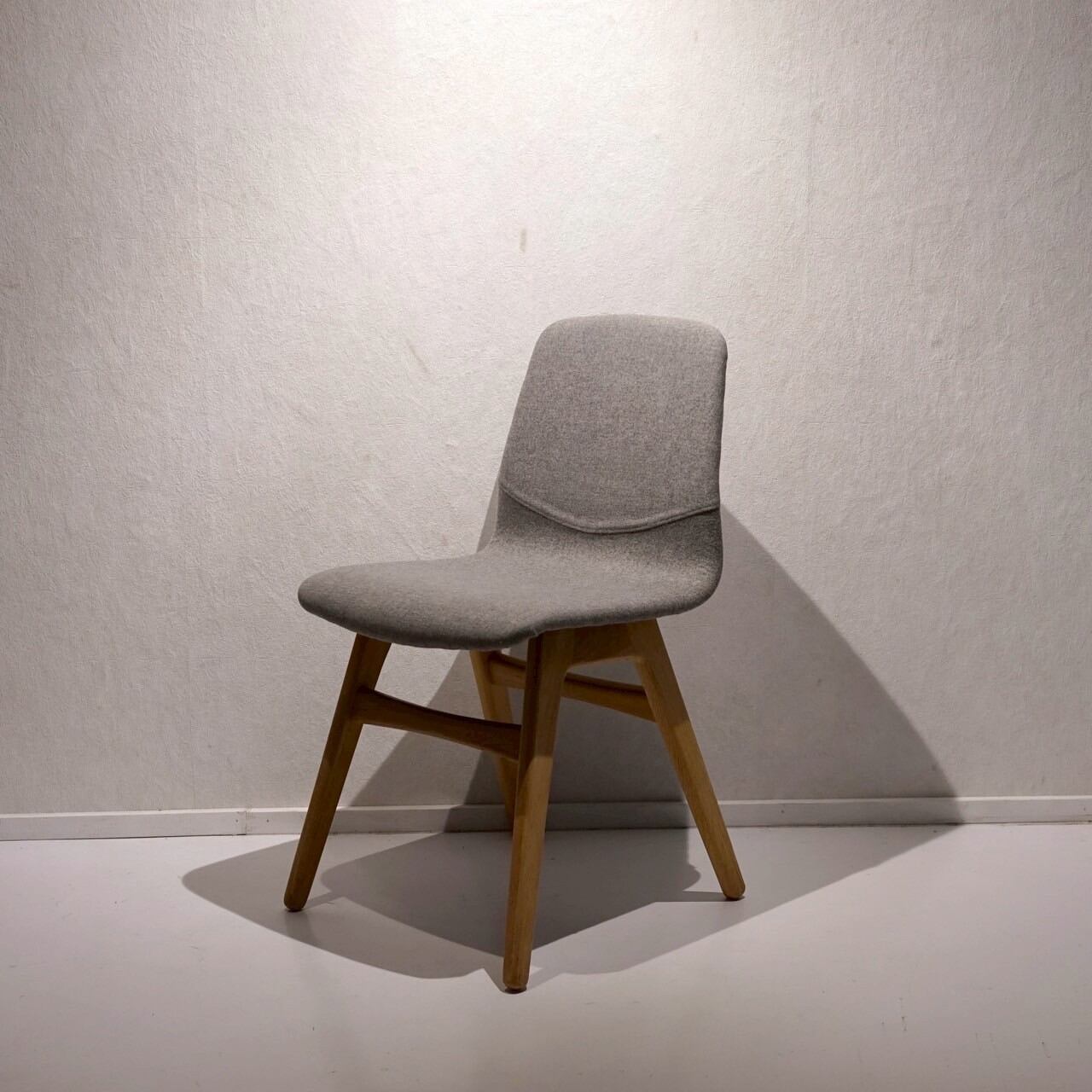 展示品 ボーコンセプト ロンドン ベンチ ソファ チェア モダン ホテル