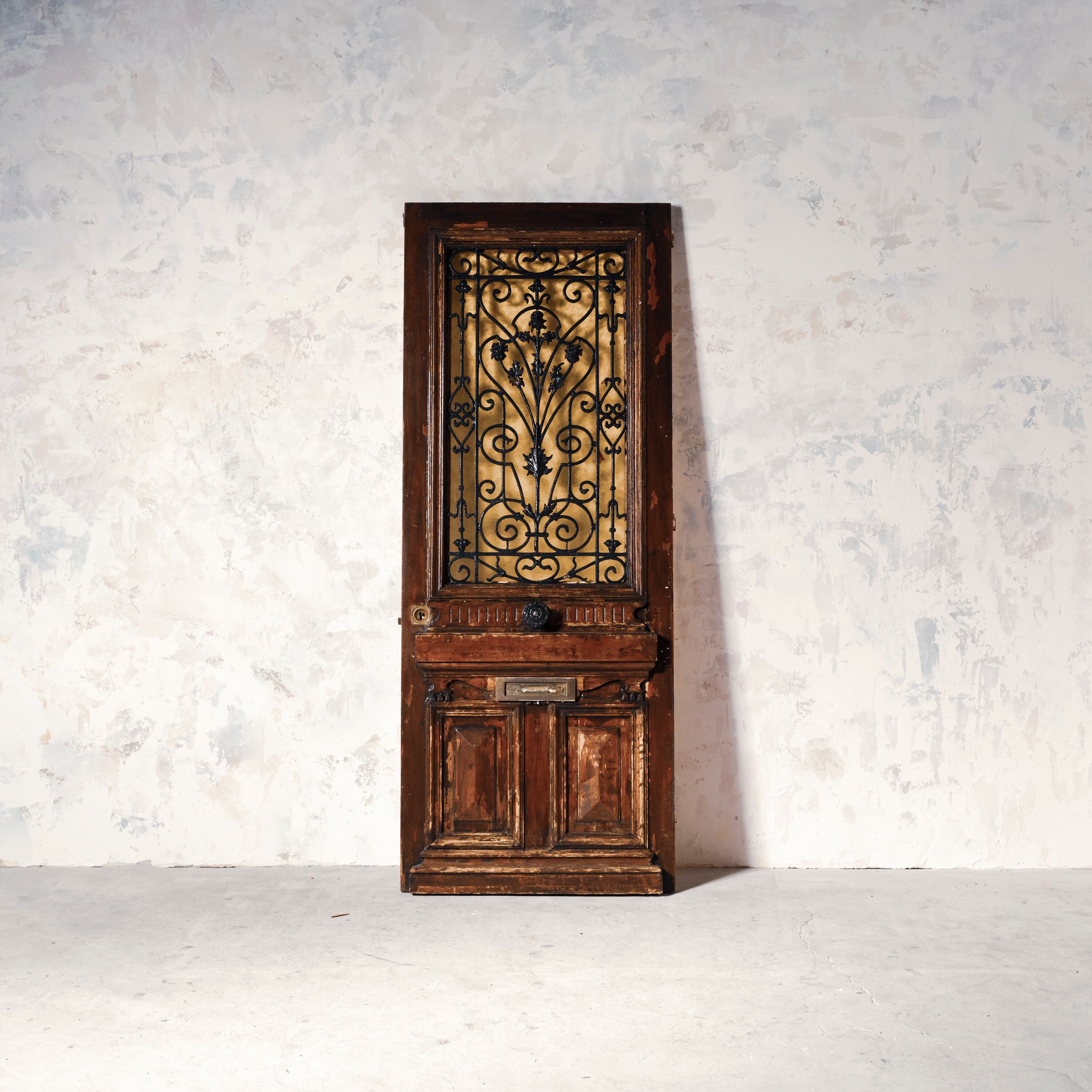 ドア/フレンチアイアンドア/シングルドア/建具/開き戸/アイアン/アンティークドア/ディスプレイ/撮影背景/スタジオ/店舗什器