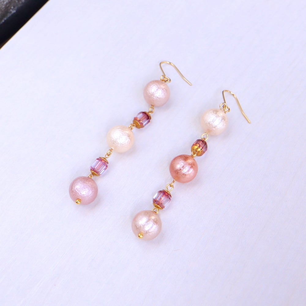 SALE※ シェルパール 3連 貝パール ピアス ハンドメイド 天然石 | 鉱物