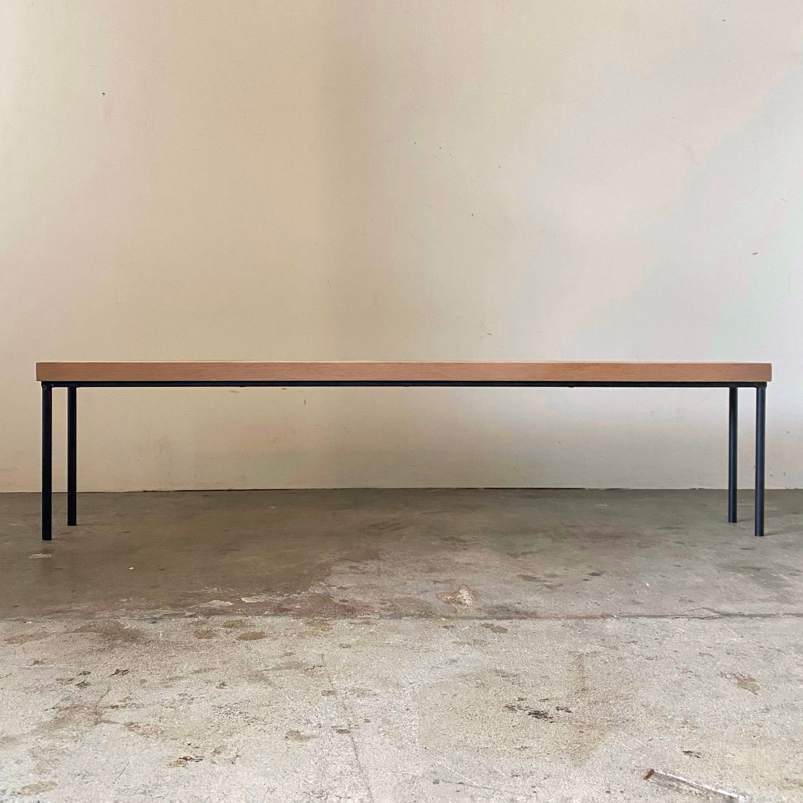 古材と鉄脚の台　1027