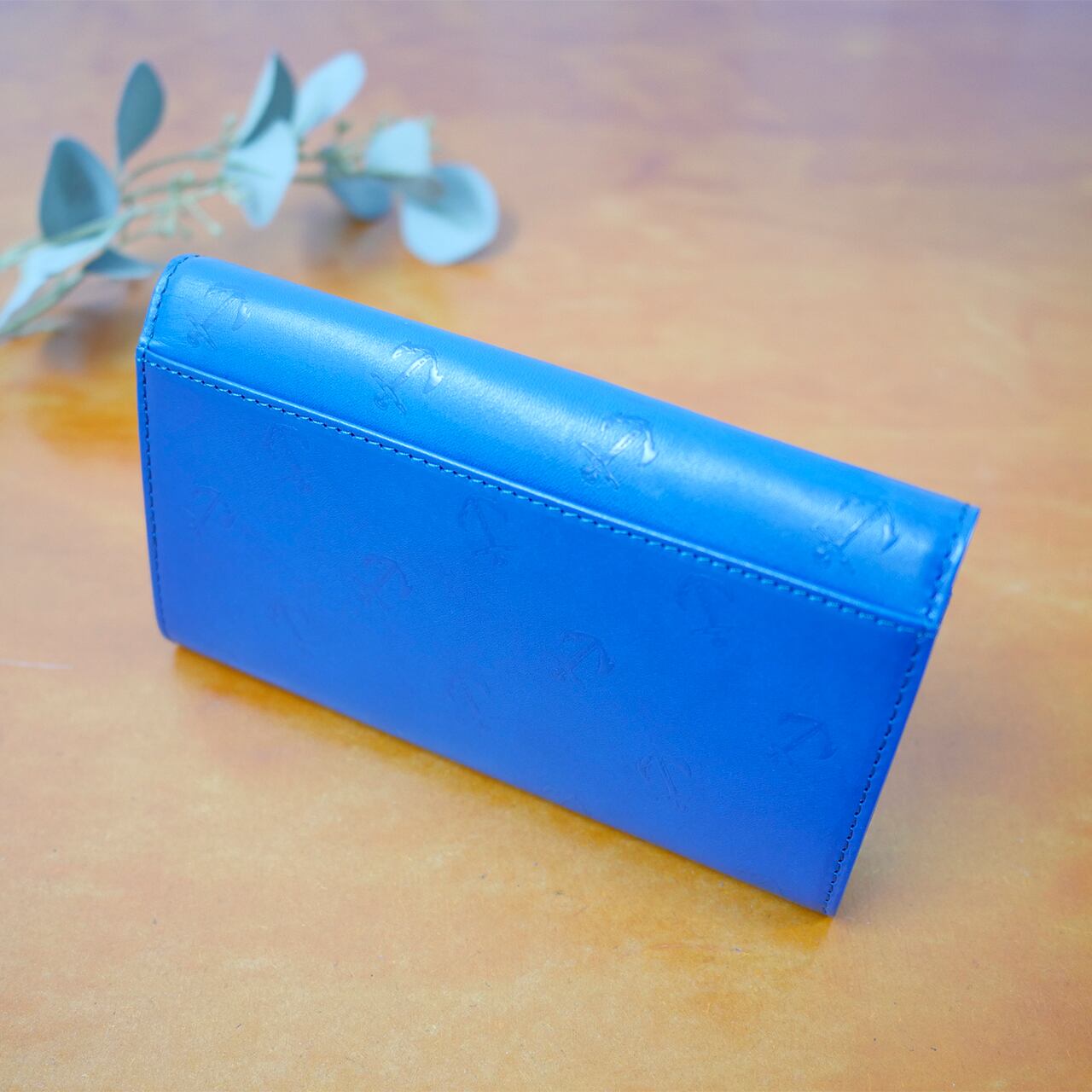 ｷｭｲｰﾙﾃﾞｿﾝ 大容量で使いやすい中がま口の長財布 上質レザーの魅力的な