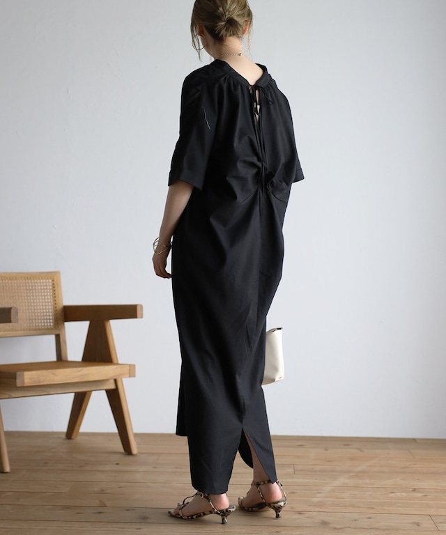 マキシ丈ロングバックデザインワンピ