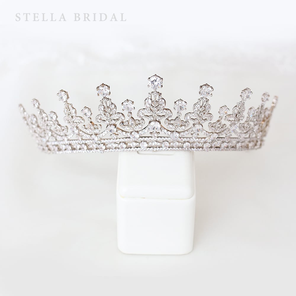 【ティアラ】 キュービックジルコニア ウェディングティアラ Victoire