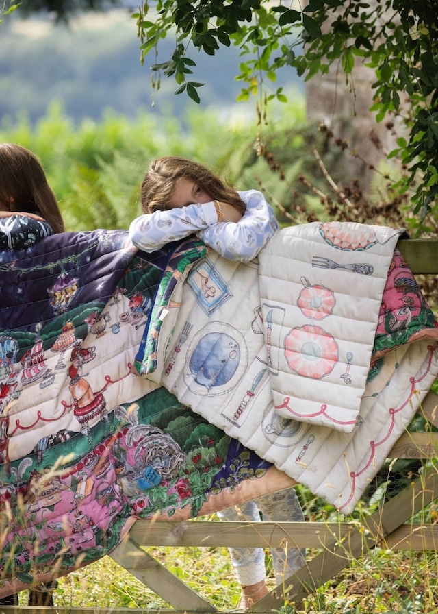 【 FORIVOR 】Quilted Blankets / 120 X 150cm / Once Upon A Feast（昔々ある宴で）