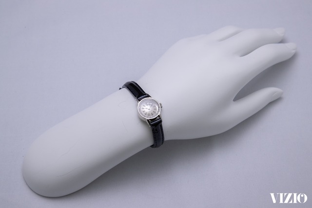 オメガ　デヴィル　カットガラス　レディース　シルバー文字盤　1968年製　3378