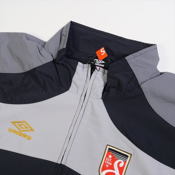 Umbro ウィンドブレーカー L 黒/灰 SUPREME Umbro ウィンドブレーカー L 黒/灰 SUPREME