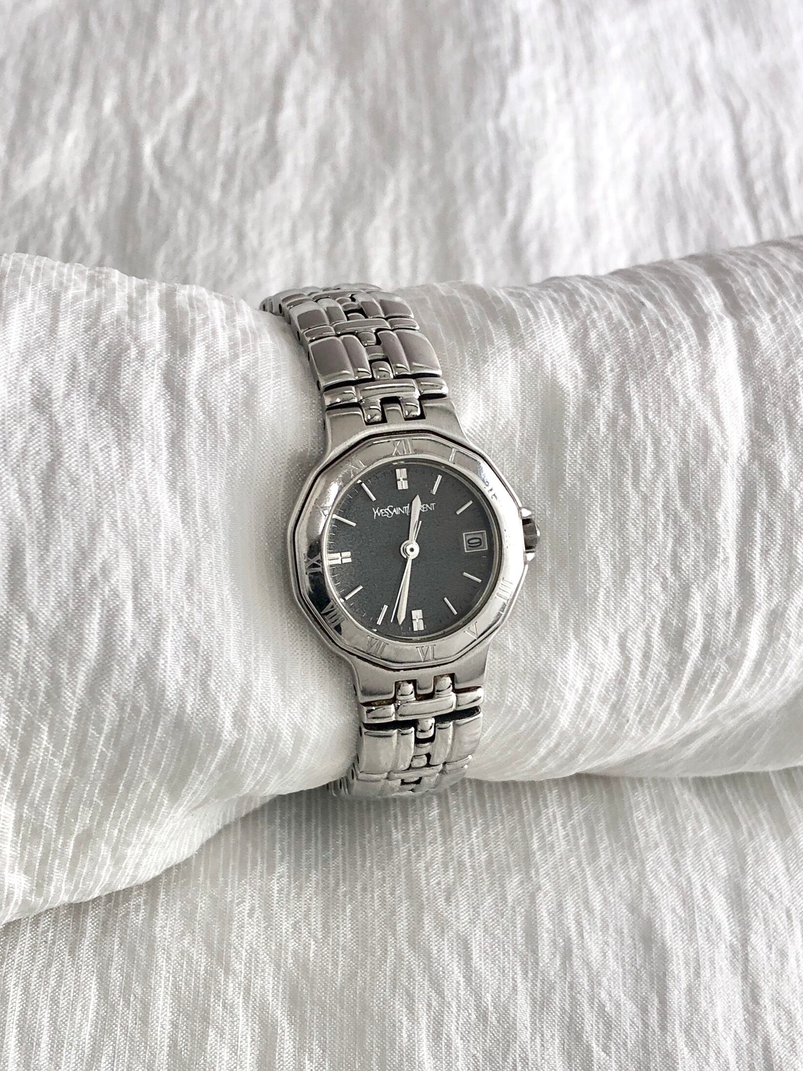 Yves Saint Laurent | VintageShop solo