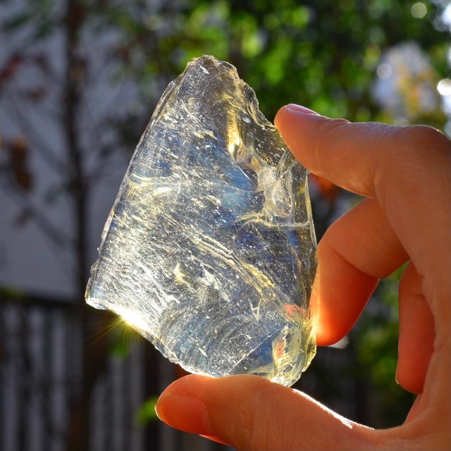 【送料無料】シエラネバダ産 アンダラクリスタル原石 サンシャインゴールド&エンジェルラダー