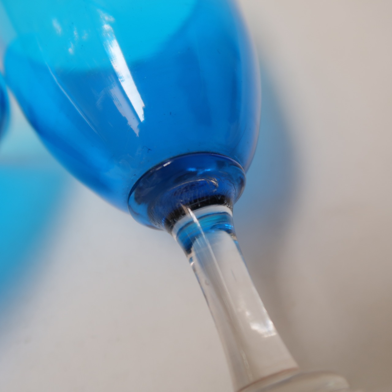 コバルトブルーのミニグラス