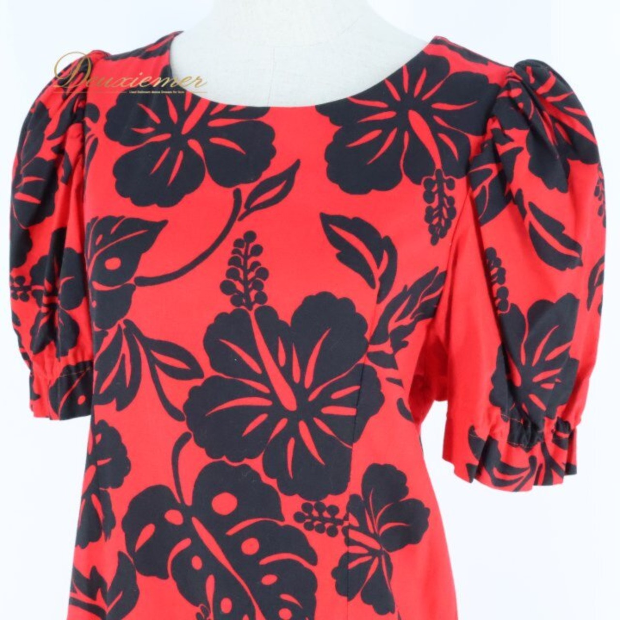 フラダンス 衣装 ワンピース ドレス ブラック系 レッド系 ツーカラー ハイビスカス柄 モンステラ柄 パフスリーブ フリル かわいい 鮮やか 華やか 明るい 赤 黒 ハワイアンダンス レディース ハワイアン アロハ ハワイアンプリント ダンス レッスン 練習