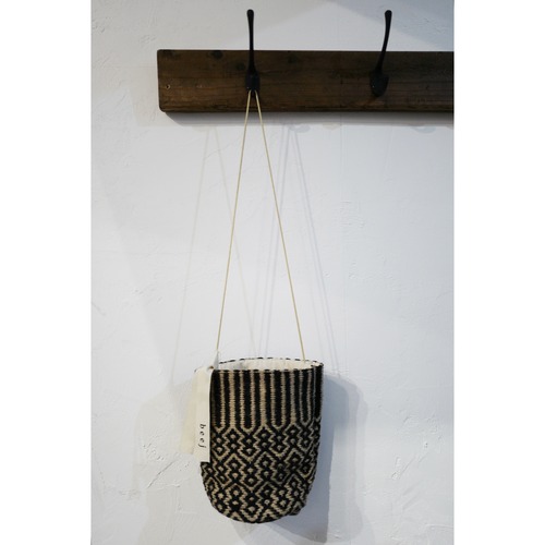 beej ｜woven jute cotton tube bag（black）