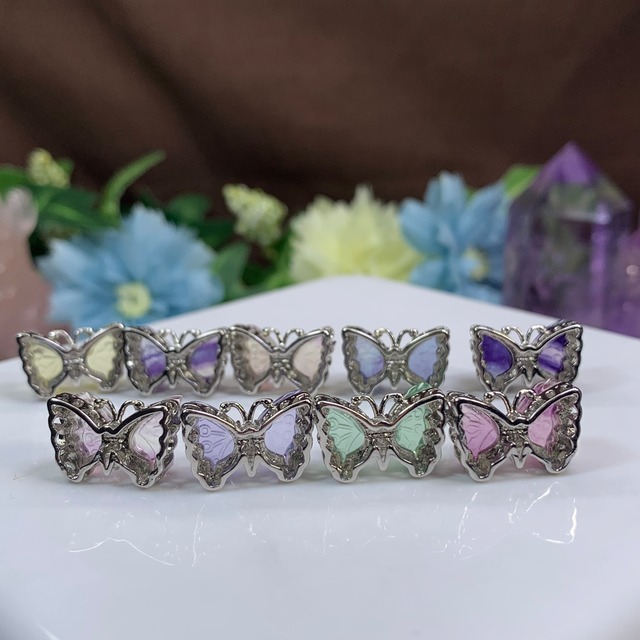 在庫処分セール☆6.10個セット☆フローライト蝶々・縦横貫通穴☆パーツ